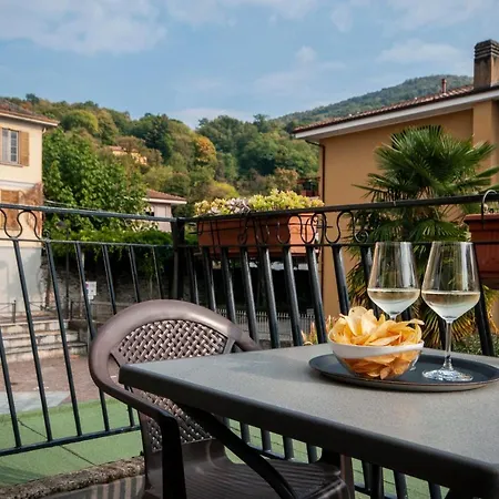 Casa Tabarini Pettenasco