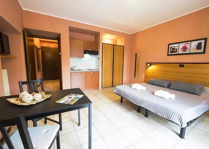 Casa Tabarini Pensjonat Pettenasco