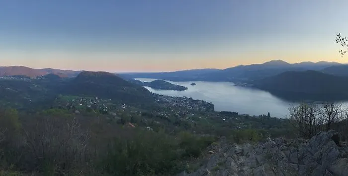Casa Tabarini Pensjonat Pettenasco